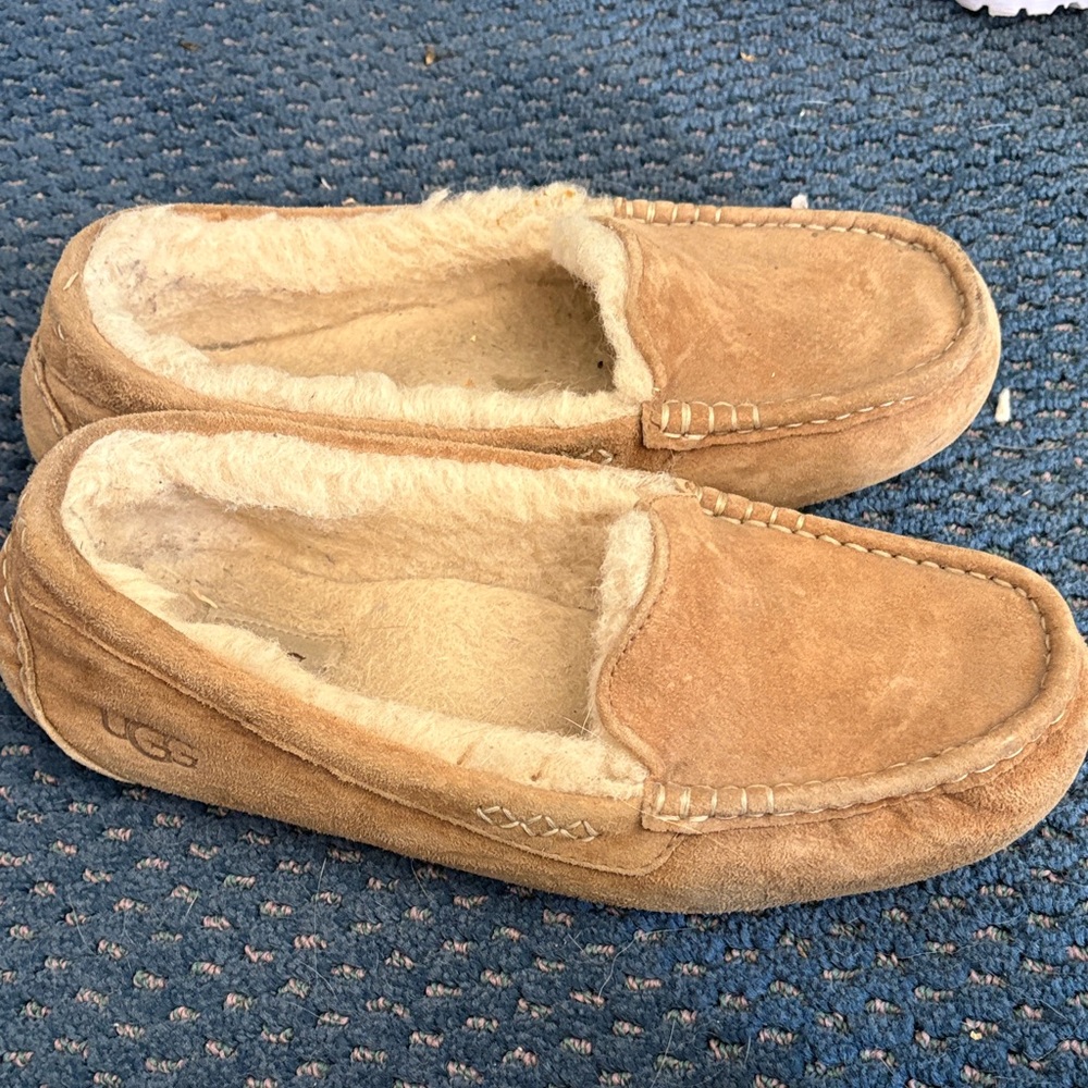UGG Women’s Tan Suede Moccasin Slippers